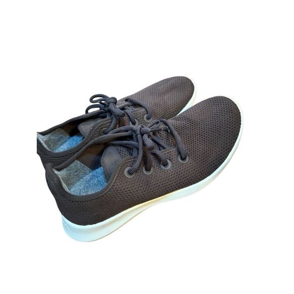 allbirds Men's Tree Runners Light &  Breezy Fan-Favorite Sneaker Sz 9 Hazy Cocoa - Picture 1 of 10
